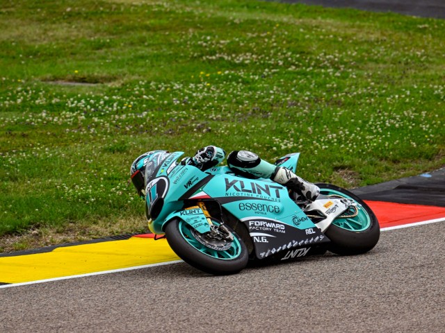 Alex Escrig completa un exigente GP de Alemania en Sachsenring