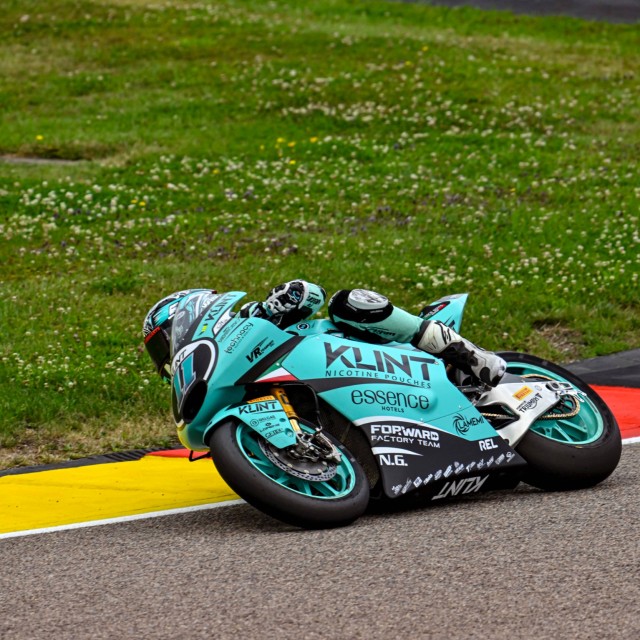 Alex Escrig completa un exigente GP de Alemania en Sachsenring