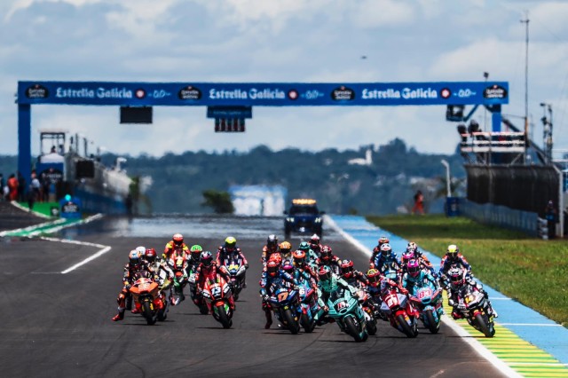 El Samurái golpea en Brasil y firma su mejor resultado en Moto2