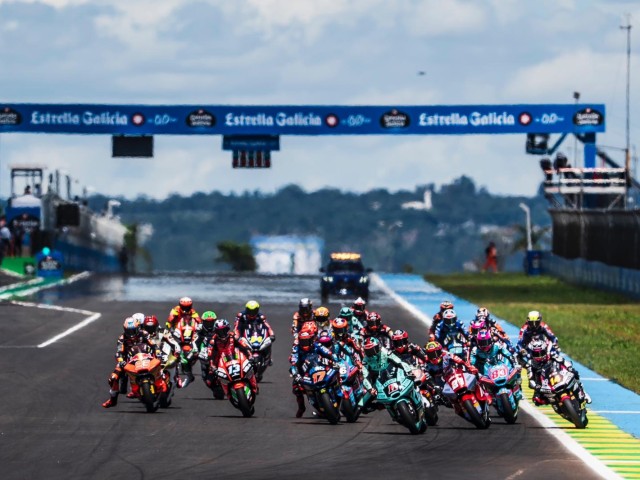 El Samurái golpea en Brasil y firma su mejor resultado en Moto2